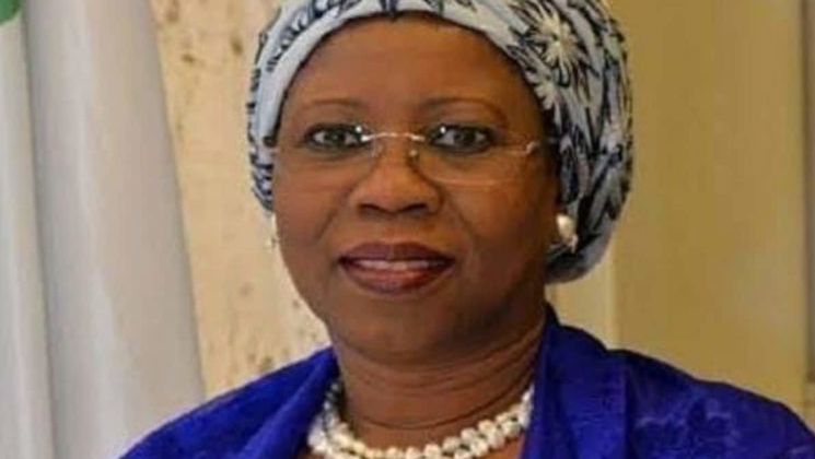 Minister tasks pharmaceutical practitioners on vaccine production